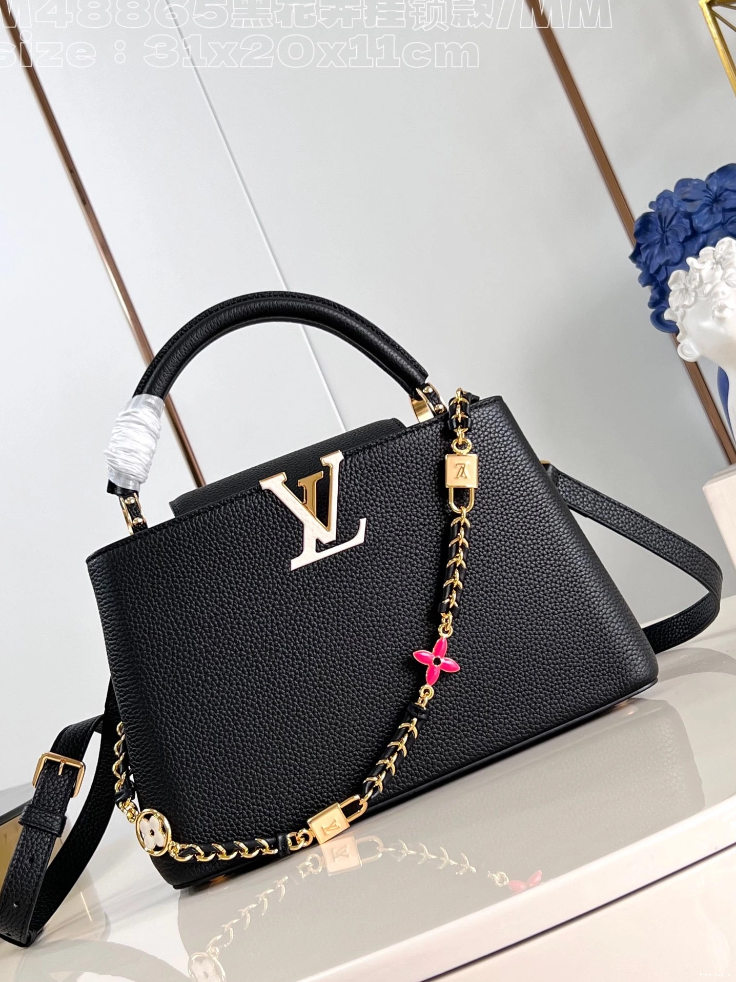 Frstbag ru BB-31.5*20*11CM CAPUCINES VUITTON LOUIS 0812